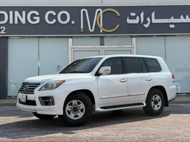 صورة 2014 لكزس LX 570 S