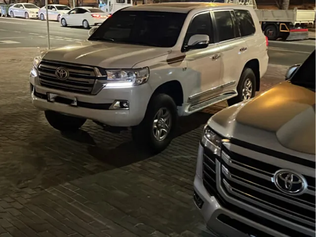 Photo of 2016 Toyota Land Cruiser VXR