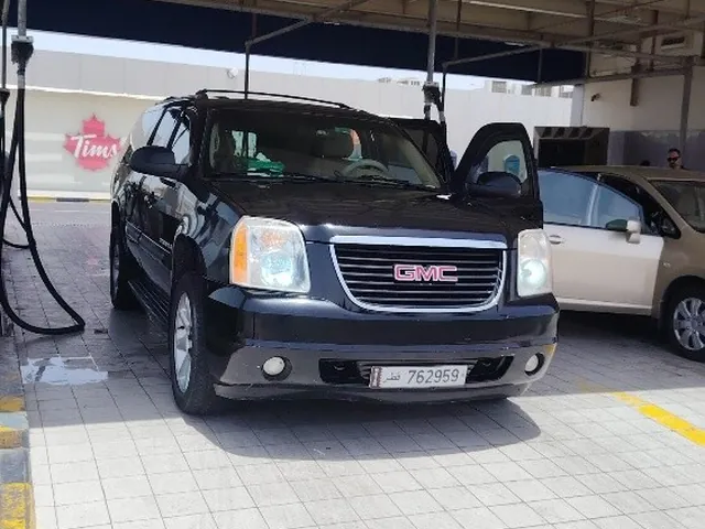 صورة 2009 جي إم سي يوكون XL SLT