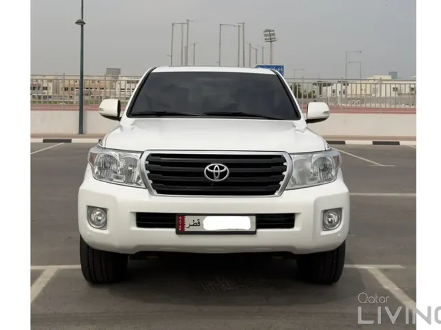 Photo of 2014 Toyota Land Cruiser GX