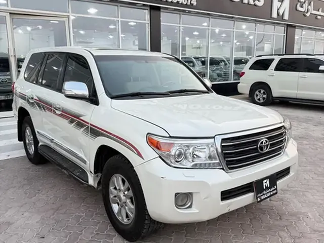 Photo of 2013 Toyota Land Cruiser GXR