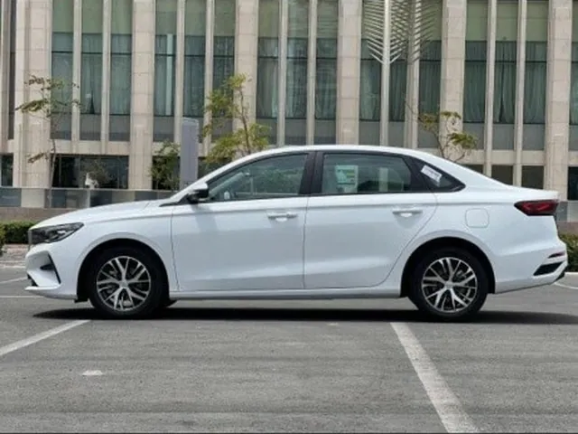 صورة 2026 جيلي إمجراند GT