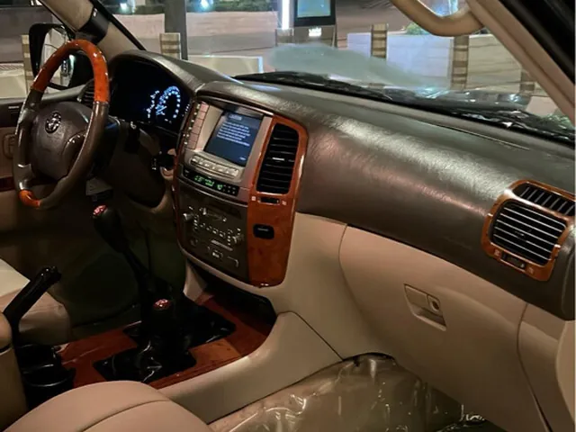 صورة 2007 تويوتا لاند كروزر VXR ليميتد