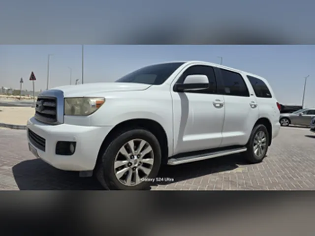 صورة 2011 تويوتا سيكويا