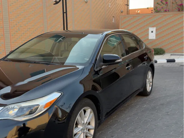 Photo of 2013 Toyota Avalon XLE