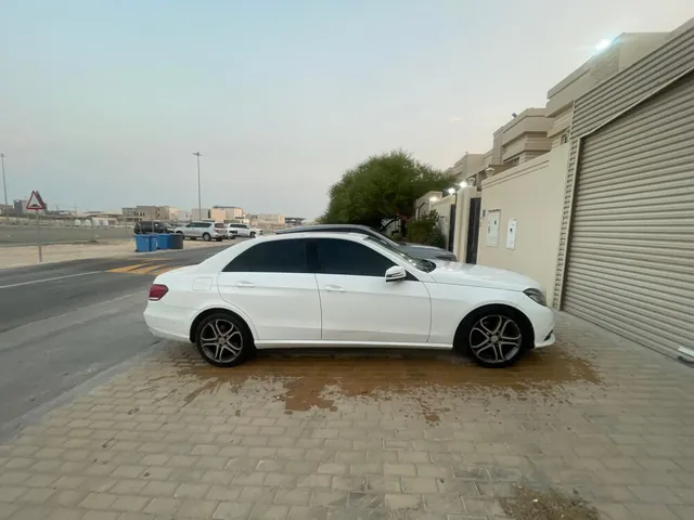 صورة 2016 مرسيدس-بنز E 200