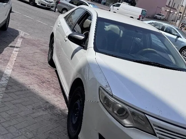صورة 2015 تويوتا كامري GL
