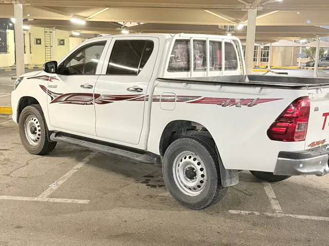 Photo of 2019 Toyota Hilux SR5