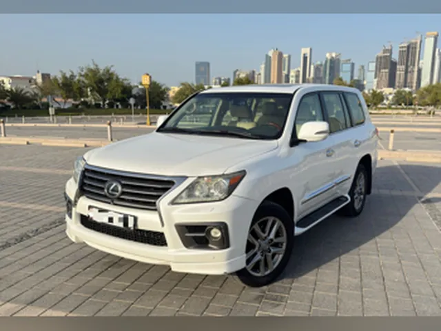 صورة 2015 لكزس LX 570 S