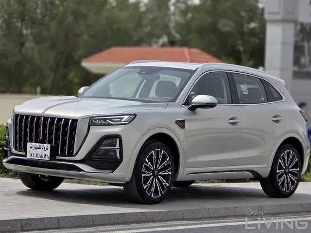 صورة 2025 هونج تشي HS5 ديلوكس