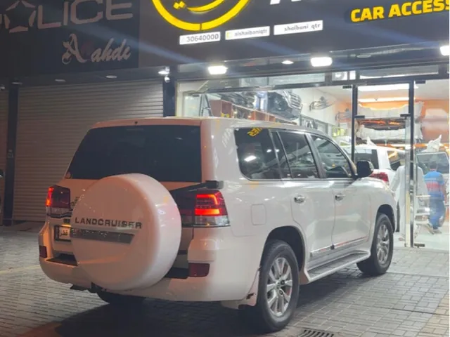 Photo of 2018 Toyota Land Cruiser GXR