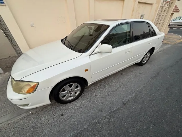 صورة 2004 تويوتا أفالون XLE