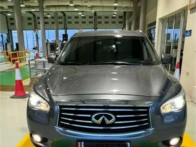 Photo of 2015 Infiniti Q60