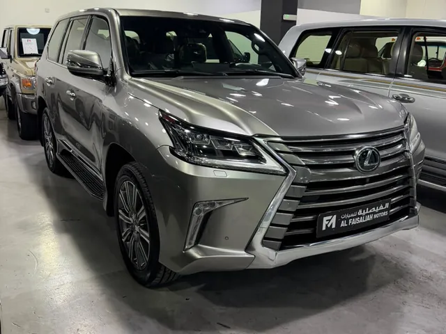 Photo of 2017 Lexus LX 570