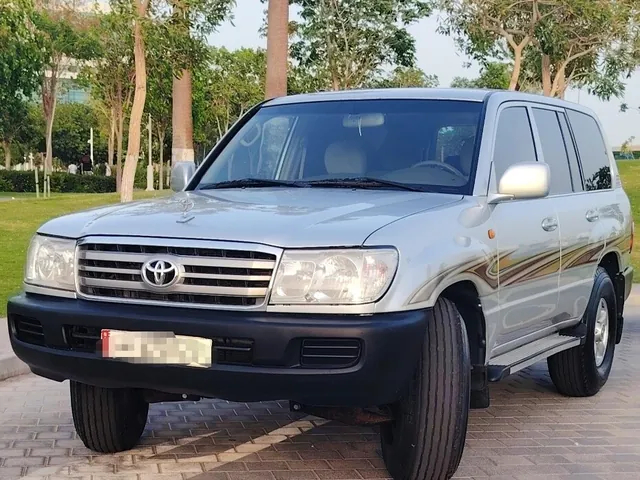 صورة 2004 تويوتا لاند كروزر GX