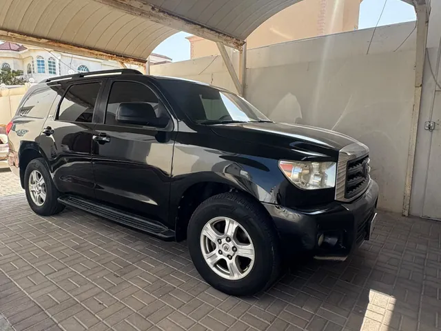 Photo of 2010 Toyota Sequoia Limited