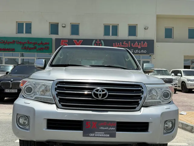 Photo of 2014 Toyota Land Cruiser GXR