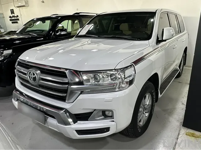 Photo of 2020 Toyota Land Cruiser GXR