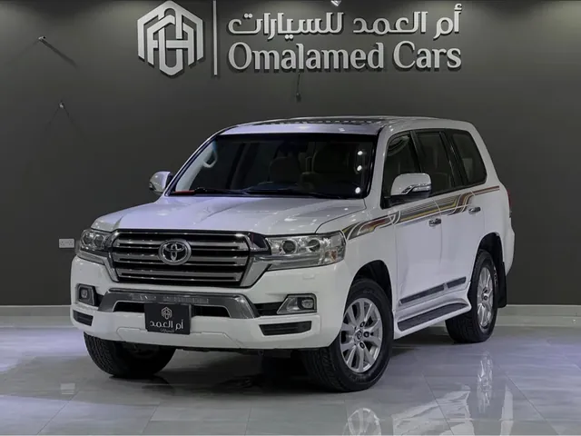 Photo of 2017 Toyota Land Cruiser GXR