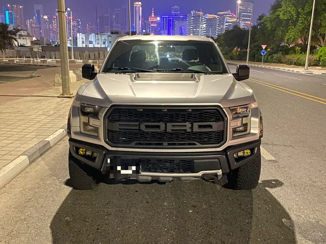صورة 2017 فورد F-150 رابتور