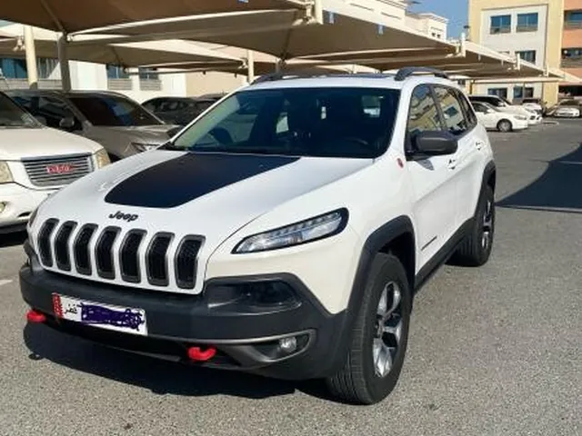 صورة 2017 جيب شيروكي تريلهوك