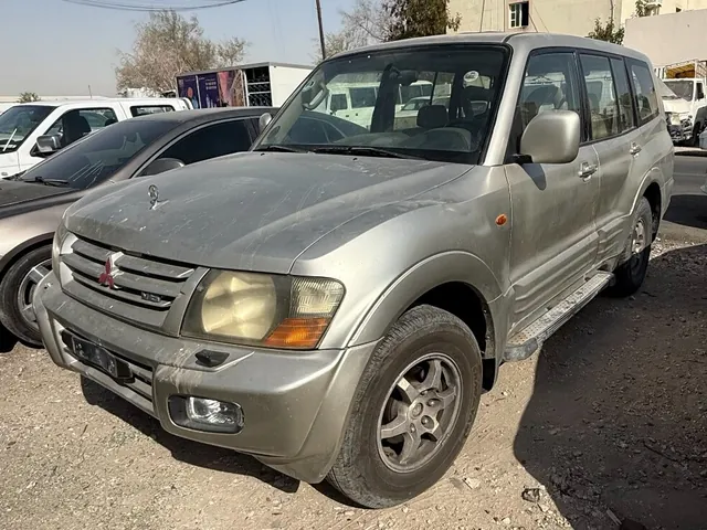 صورة 2001 ميتسوبيشي باجيرو