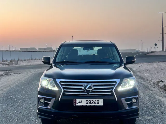 Photo of 2015 Lexus LX 570