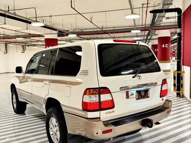 Photo of 2004 Toyota Land Cruiser VXR