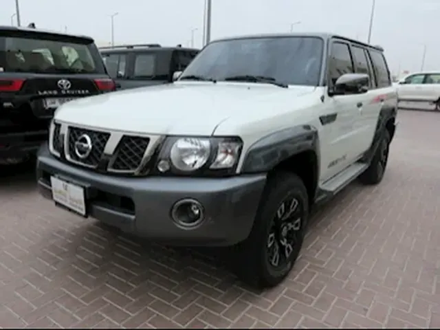 صورة 2024 نيسان باترول سوبر سفاري