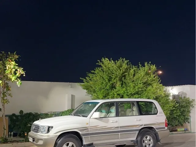Photo of 2001 Toyota Land Cruiser GXR Limited