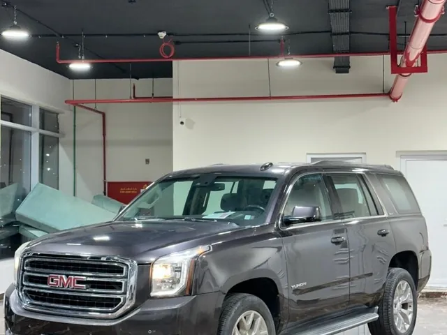 Photo of 2015 GMC Yukon XL SLT