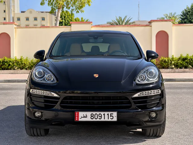 Photo of 2012 Porsche Cayenne S