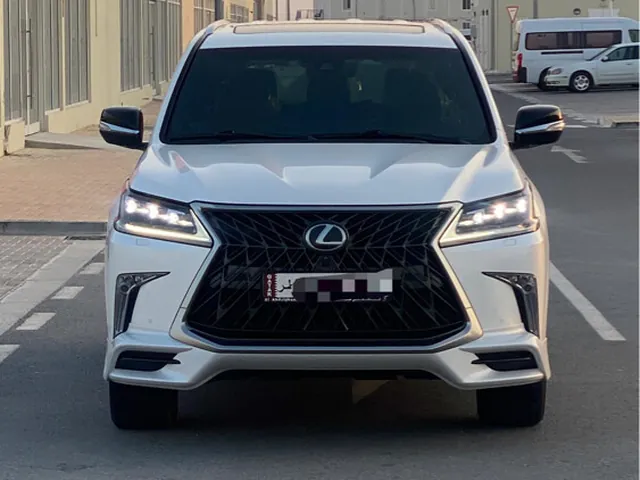 Photo of 2018 Lexus LX 570