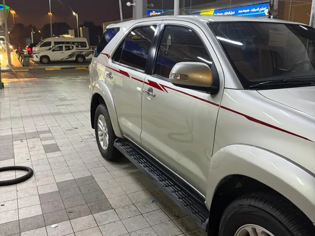 Photo of 2014 Toyota Fortuner SR5