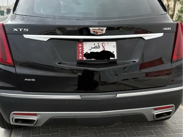 صورة 2022 كاديلاك XT5 400