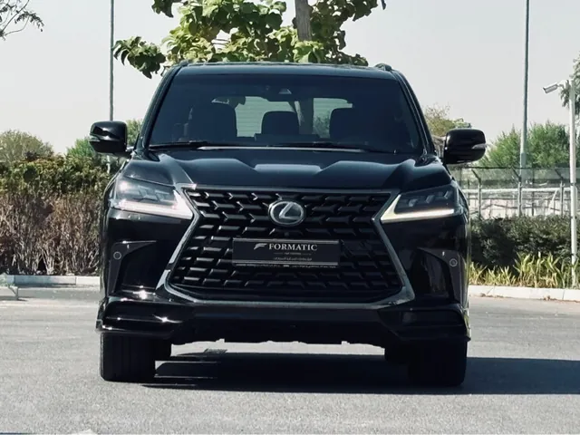صورة 2021 لكزس LX 570 بلاك ايديشن