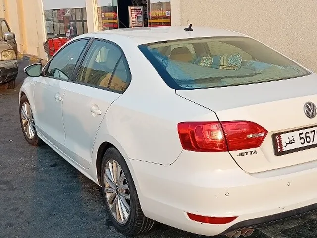 Photo of 2013 Volkswagen Jetta SEL