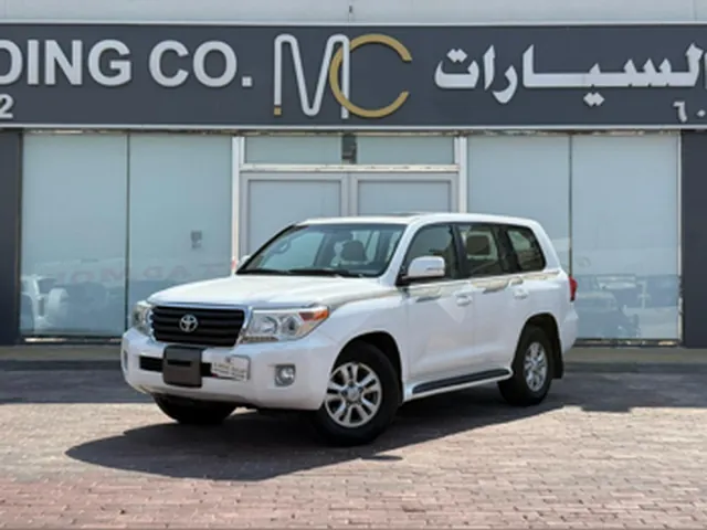 صورة 2013 تويوتا لاند كروزر GX