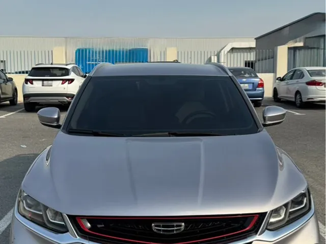 صورة 2022 جيلي كولراي