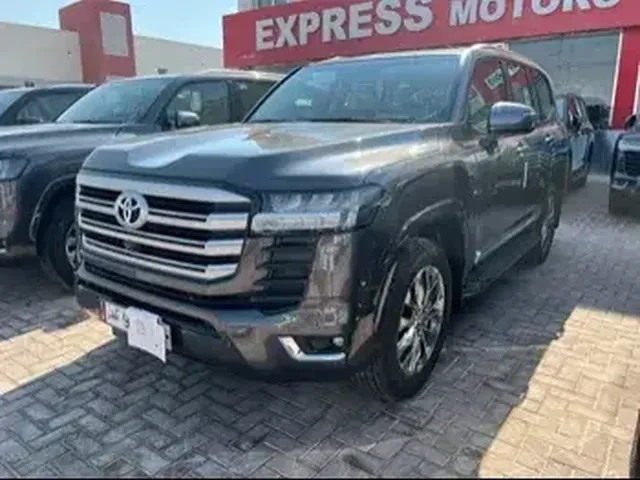 Photo of 2024 Toyota Land Cruiser GXR