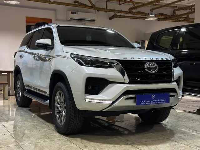 Photo of 2025 Toyota Fortuner SR5