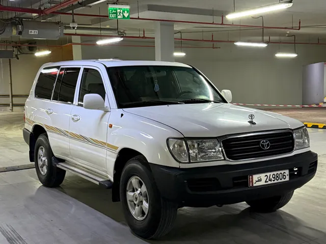 Photo of 2001 Toyota Land Cruiser GX