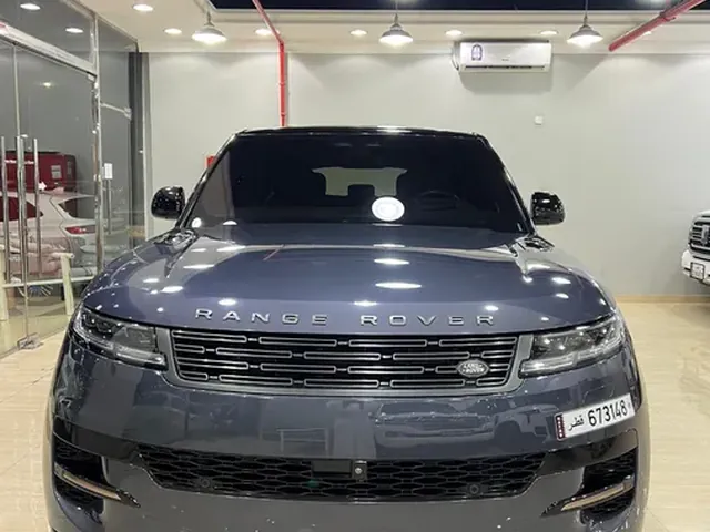 صورة 2023 رنج روڤر رنج روڤر فوغ HSE