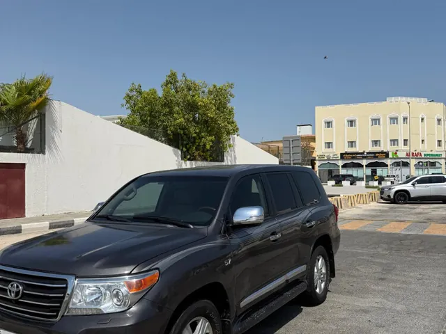Photo of 2015 Toyota Land Cruiser VXR