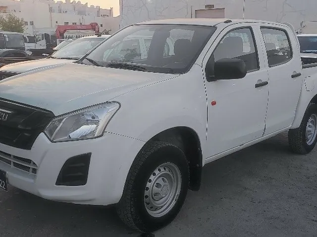 صورة 2015 إيسوزو D-Max