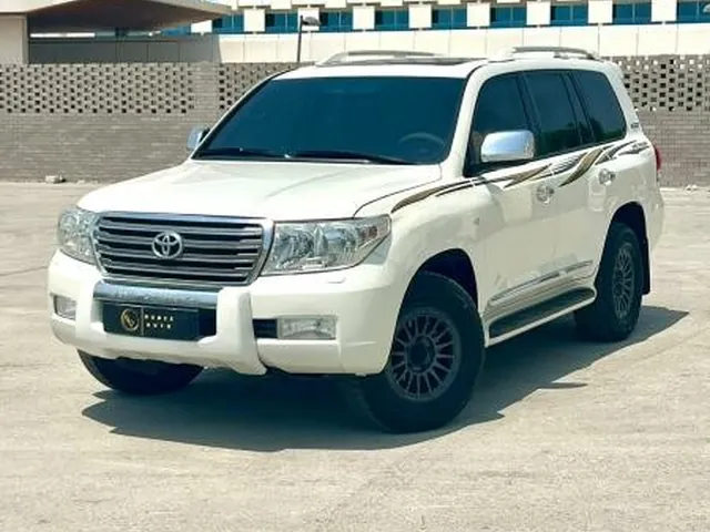 Photo of 2011 Toyota Land Cruiser GXR
