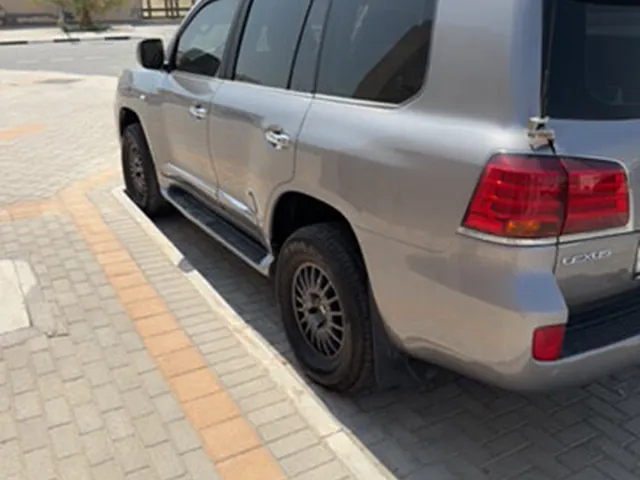 Photo of 2009 Lexus LX 570