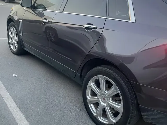 صورة 2015 كاديلاك SRX 4