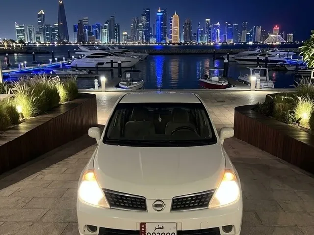 Photo of 2009 Nissan Tiida