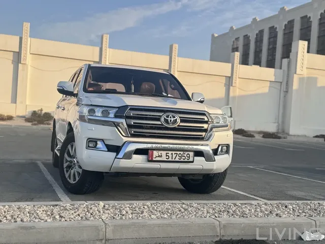 صورة 2016 تويوتا لاند كروزر GXR